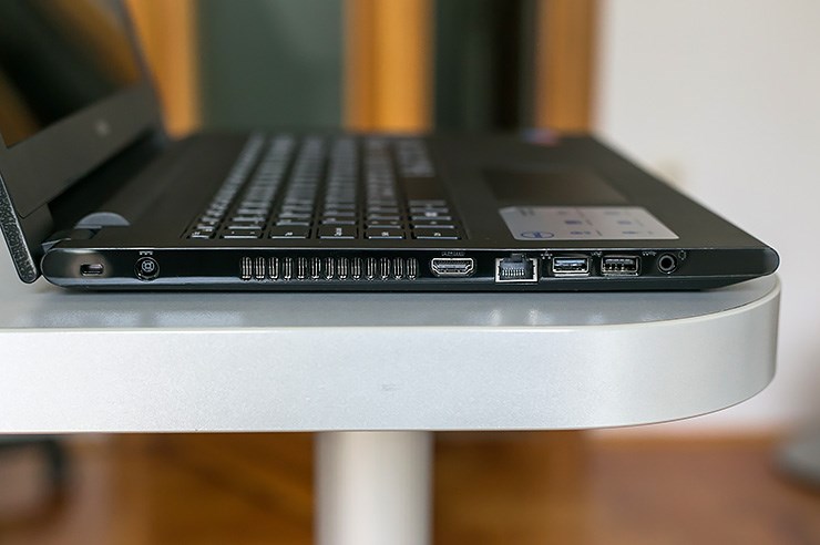 Dell Inspiron 15 3000 (7).jpg